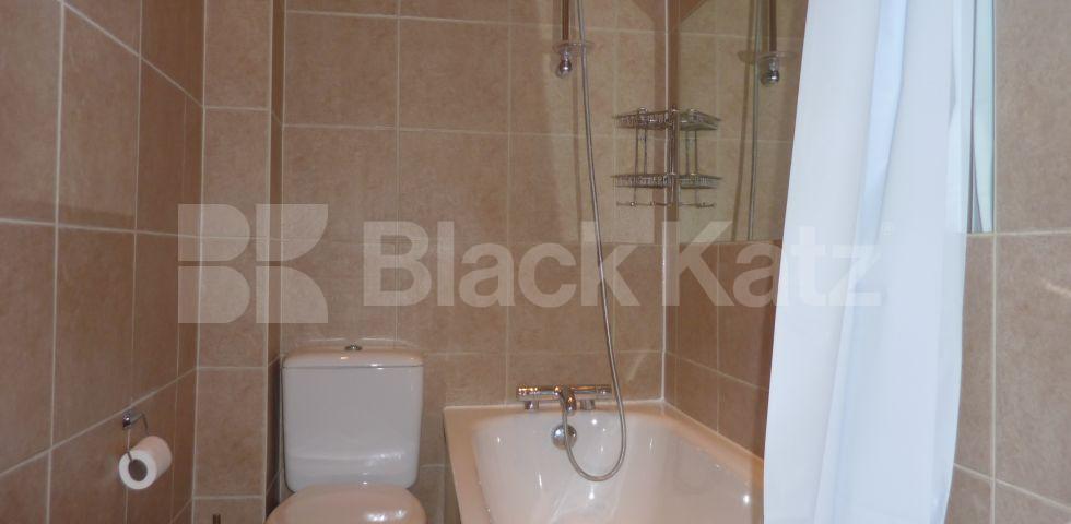 			NEW INSTRUCTION!, 1 Bedroom, 1 bath, 1 reception Flat			 Camden Road, CAMDEN